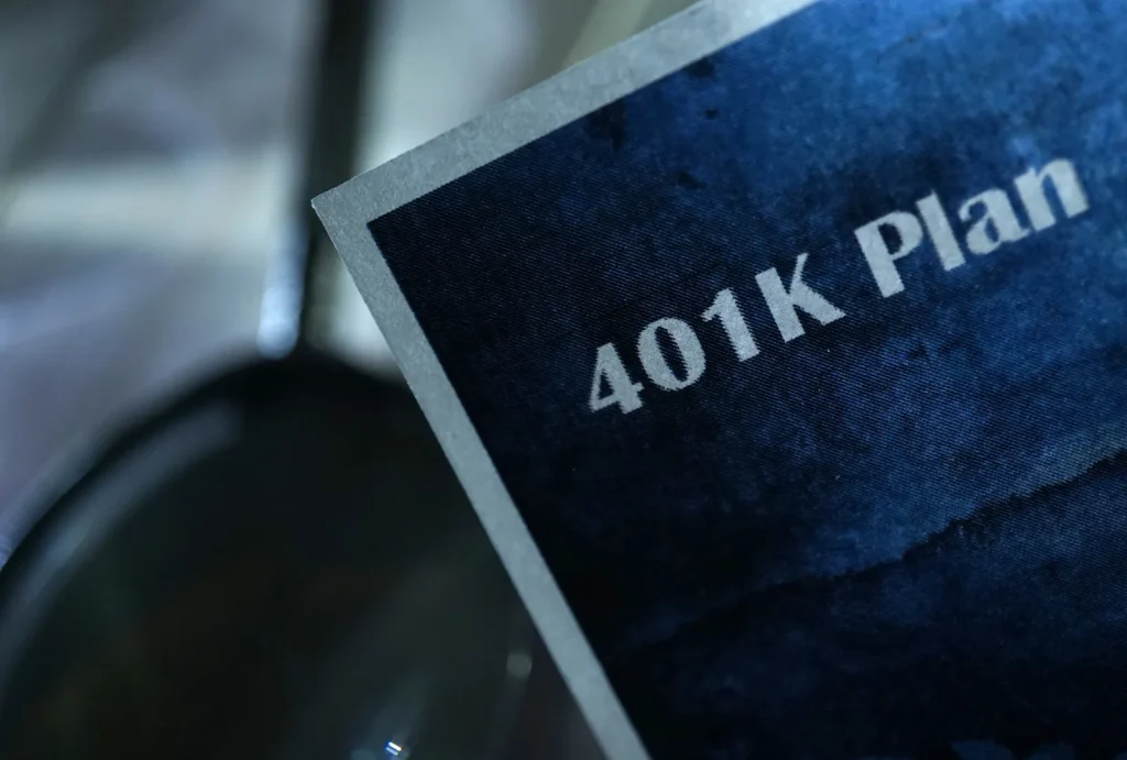401K retirement plan folder